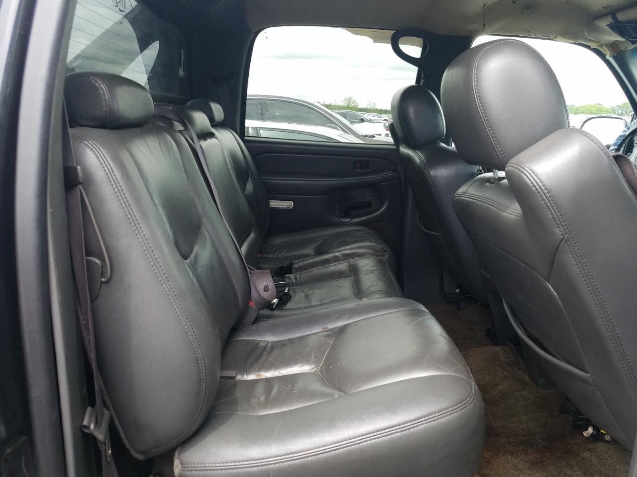 Photo 6 from auction – 2003 CHEVROLET AVALANCHE with VIN 3GNEC13T73G313935