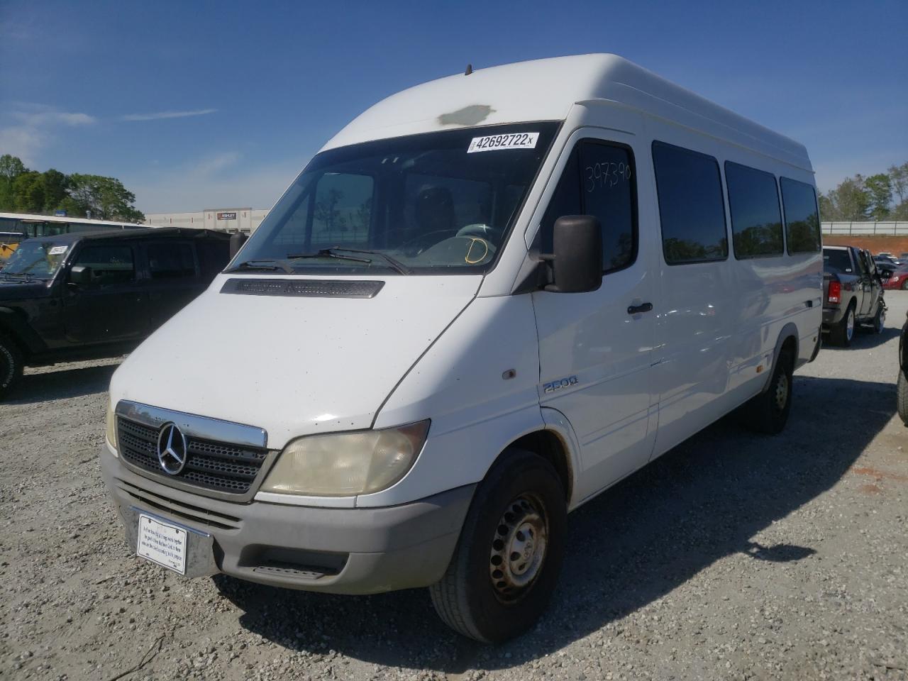Photo 2 from auction – 2005 DODGE SPRINTER 2 with VIN WD8PD744455824705