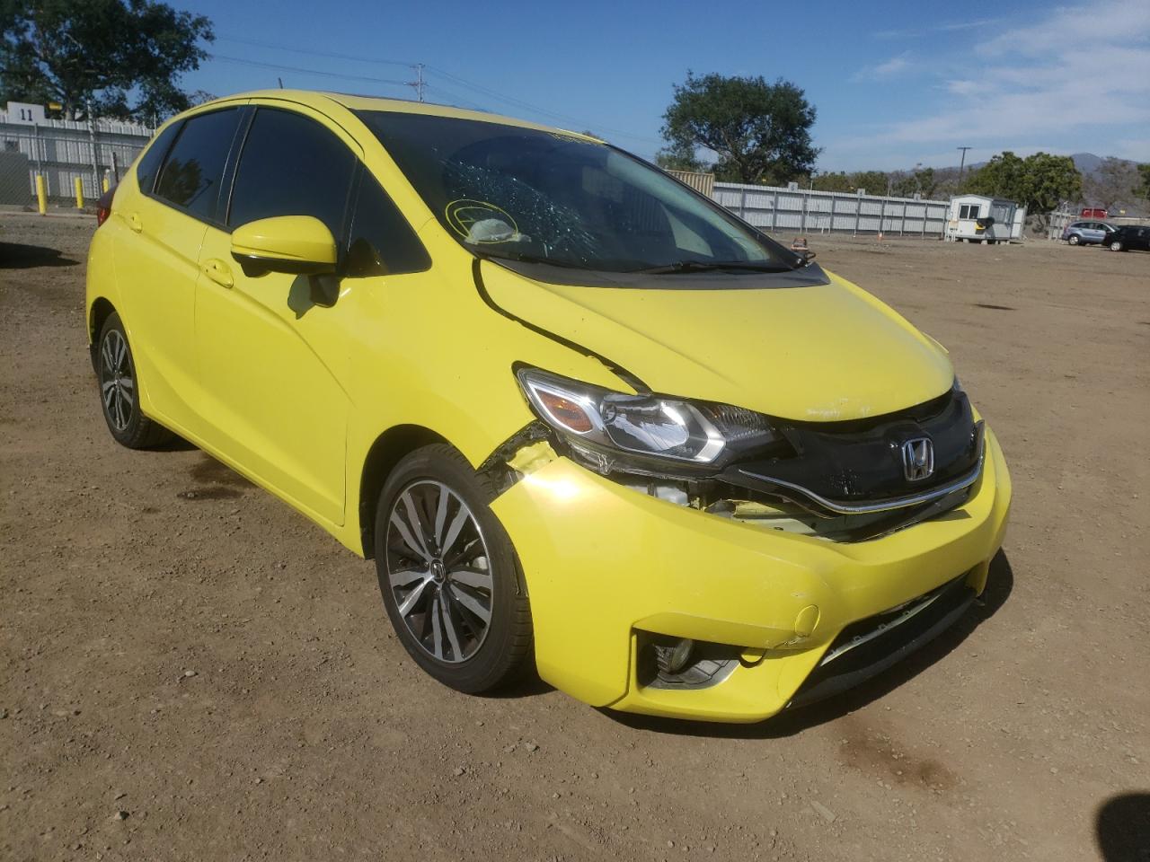HONDA FIT EX 2017 with VIN JHMGK5H70HS002689 - Photo from auction