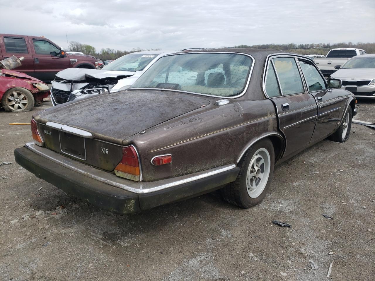 Photo 4 from auction – 1986 JAGUAR XJ6 with VIN SAJAV134XGC441445