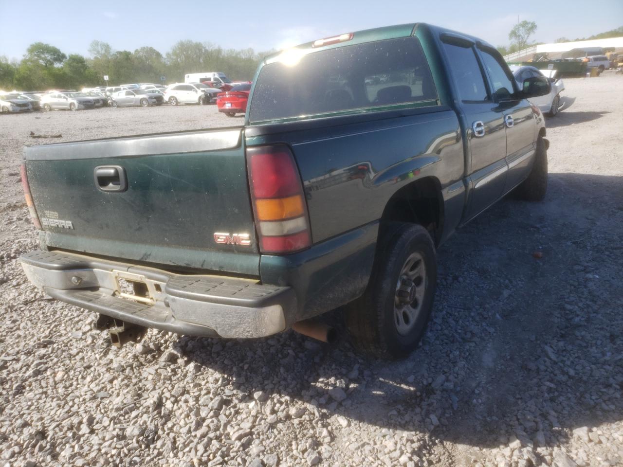 Photo 4 from auction – 2005 GMC NEW SIERRA with VIN 2GTEC13T051112673