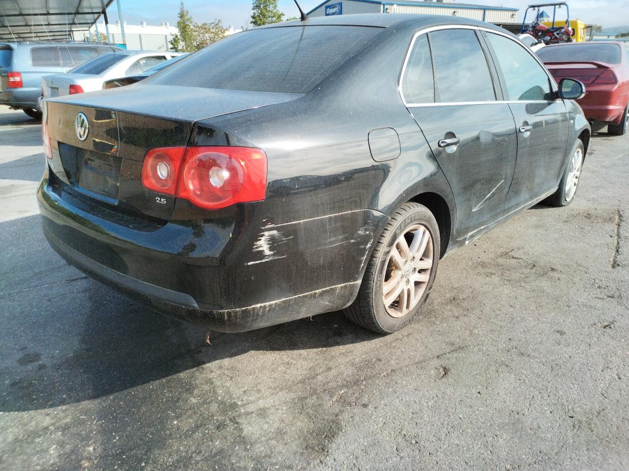 Photo 4 from auction – 2007 VOLKSWAGEN JETTA WOLF with VIN 3VWEF71K97M147791
