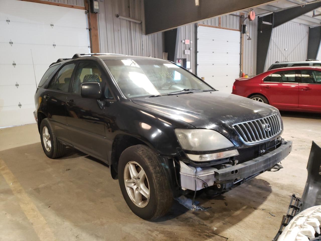 LEXUS RX 300 1999 with VIN JT6HF10U7X0092574 - Photo from auction