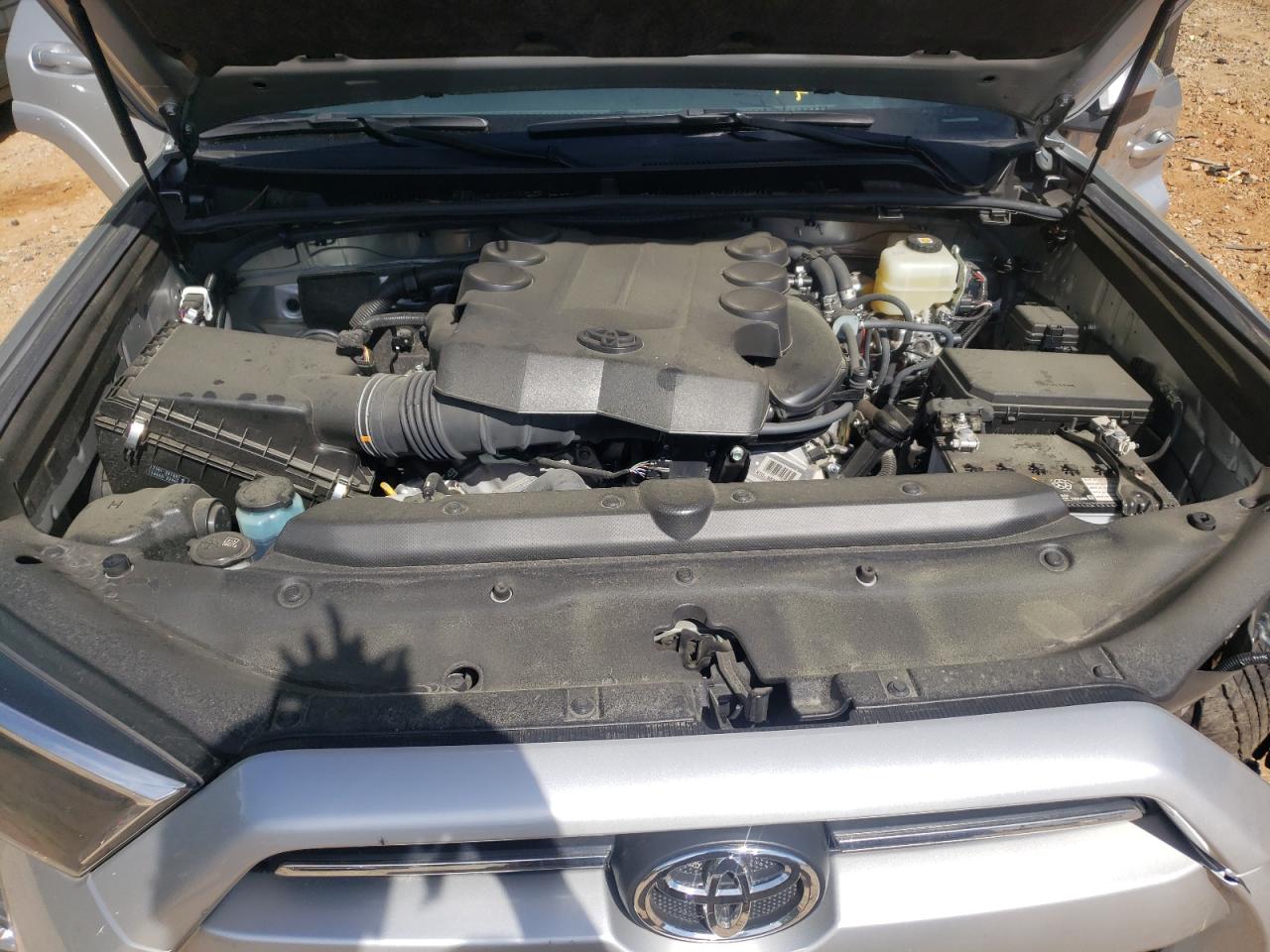 Photo 7 from auction – 2021 TOYOTA 4RUNNER SR with VIN JTEMU5JR2M5927375