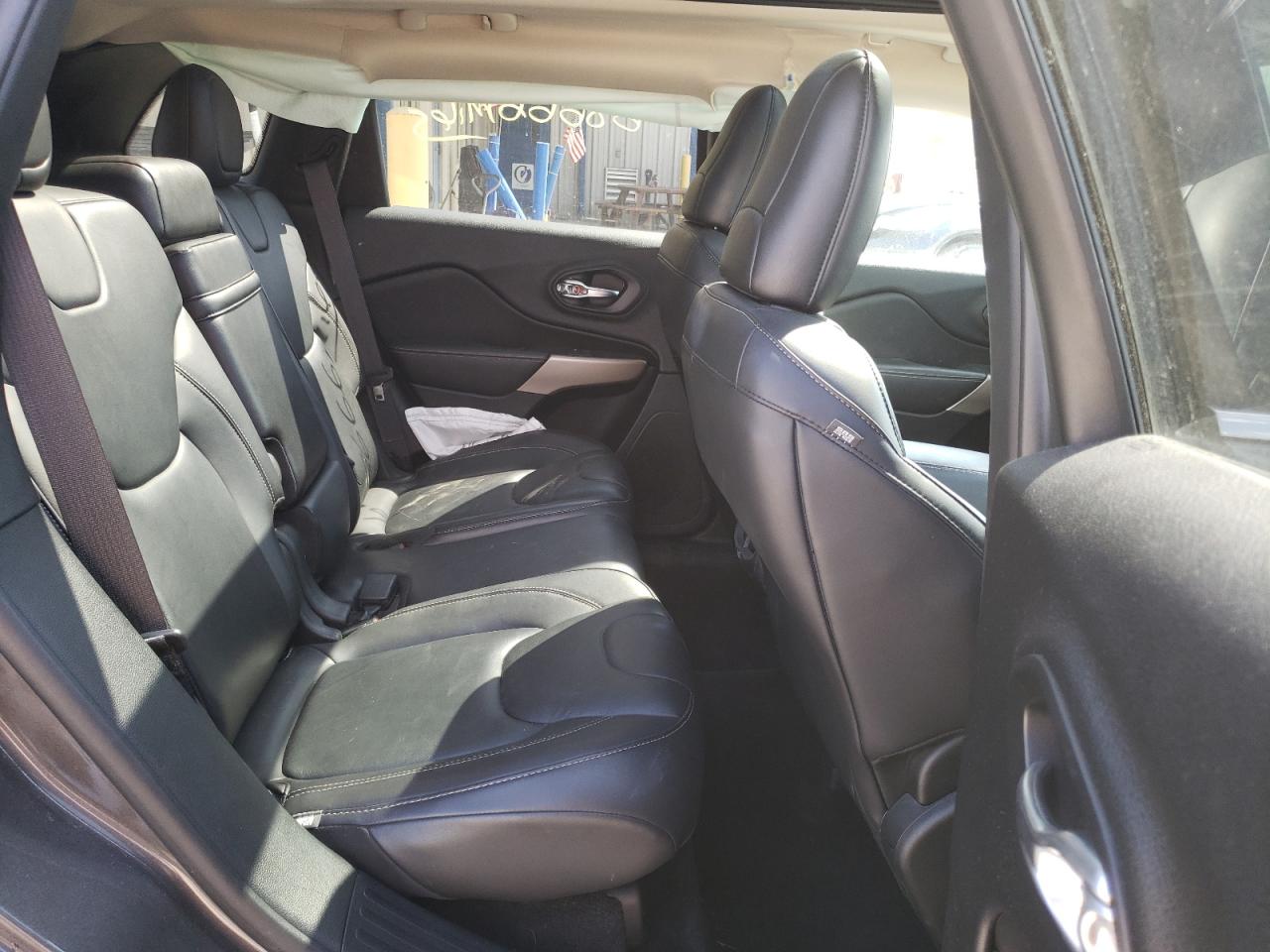 Photo 6 from auction – 2017 JEEP CHEROKEE L with VIN 1C4PJMDB0HD227224