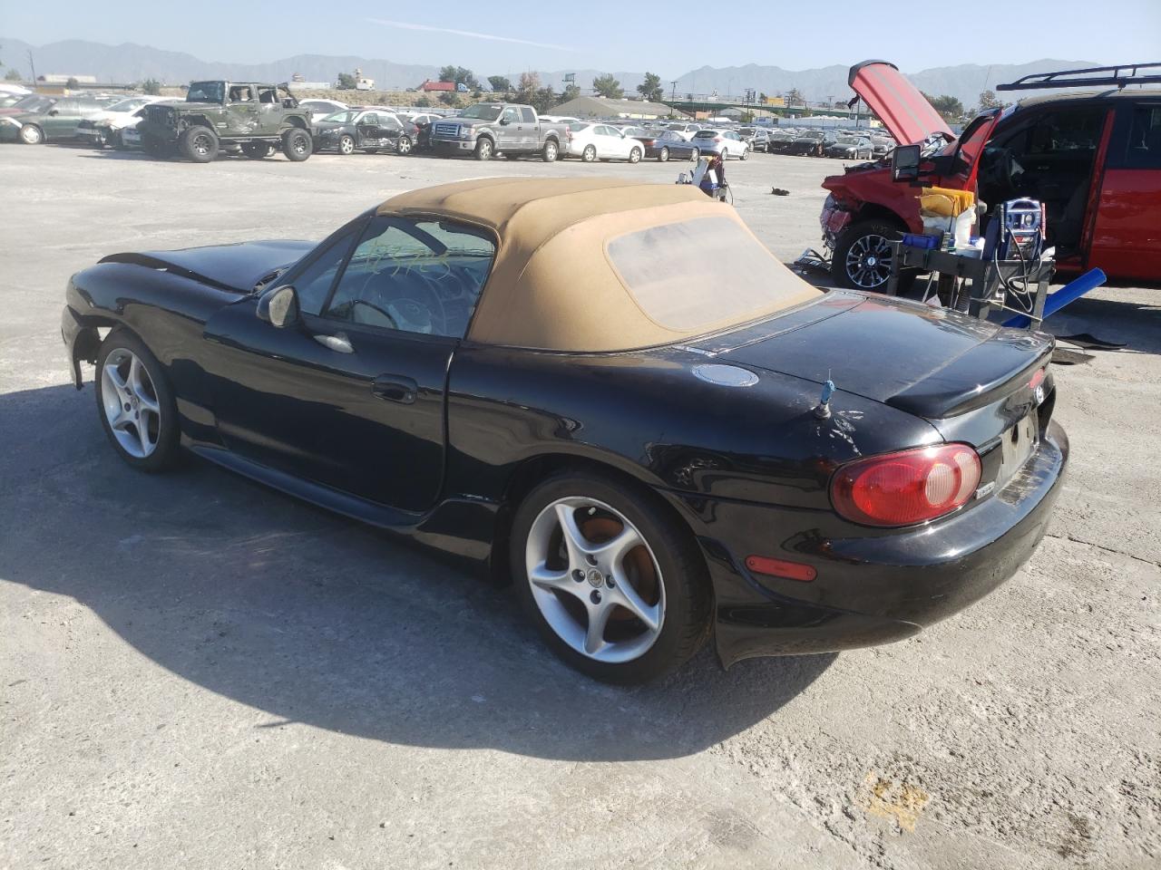 Photo 3 from auction – 2001 MAZDA MX-5 MIATA with VIN JM1NB353910213924