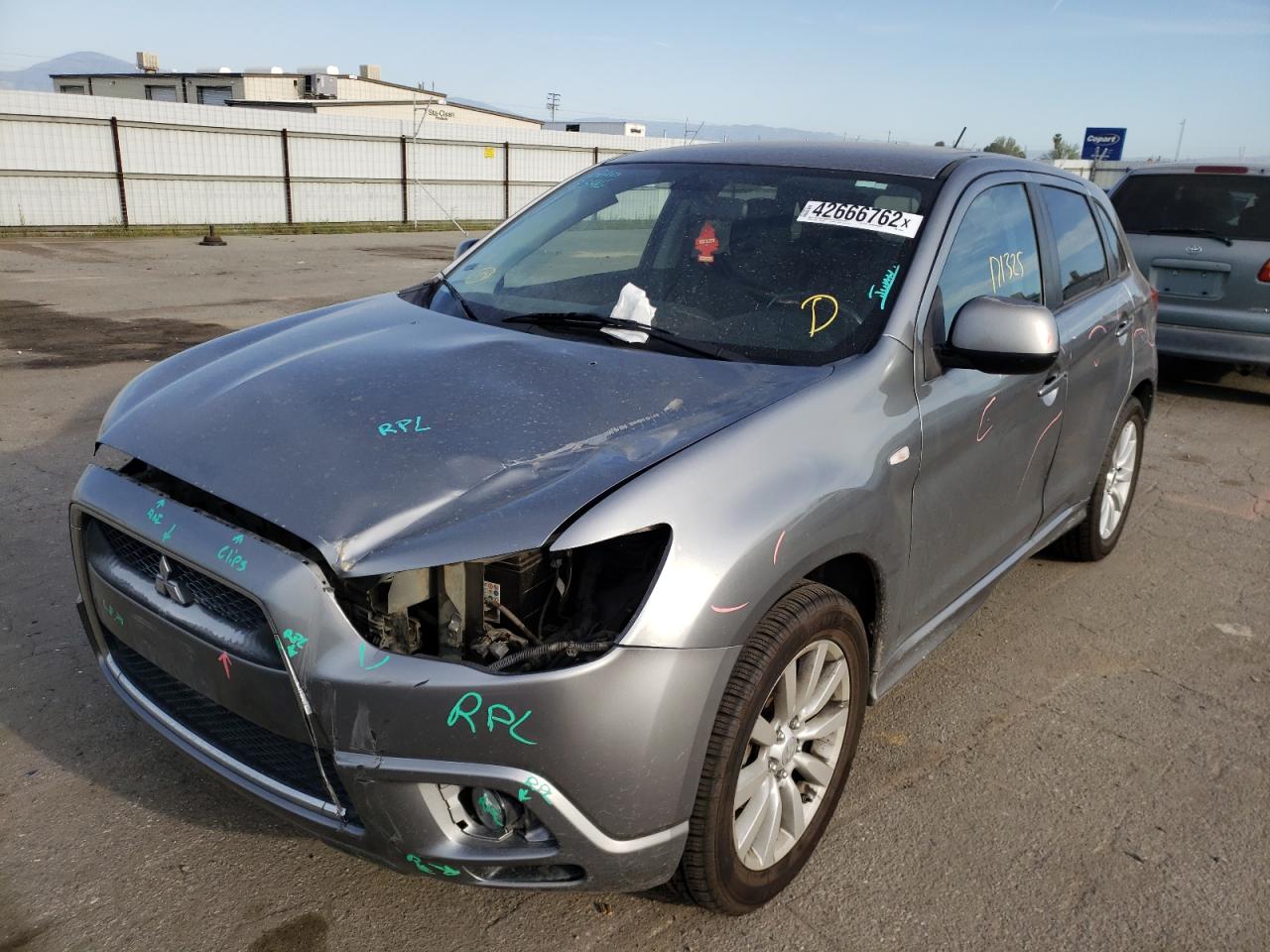 Photo 2 from auction – 2011 MITSUBISHI OUTLANDER with VIN JA4AP4AU5BZ018639