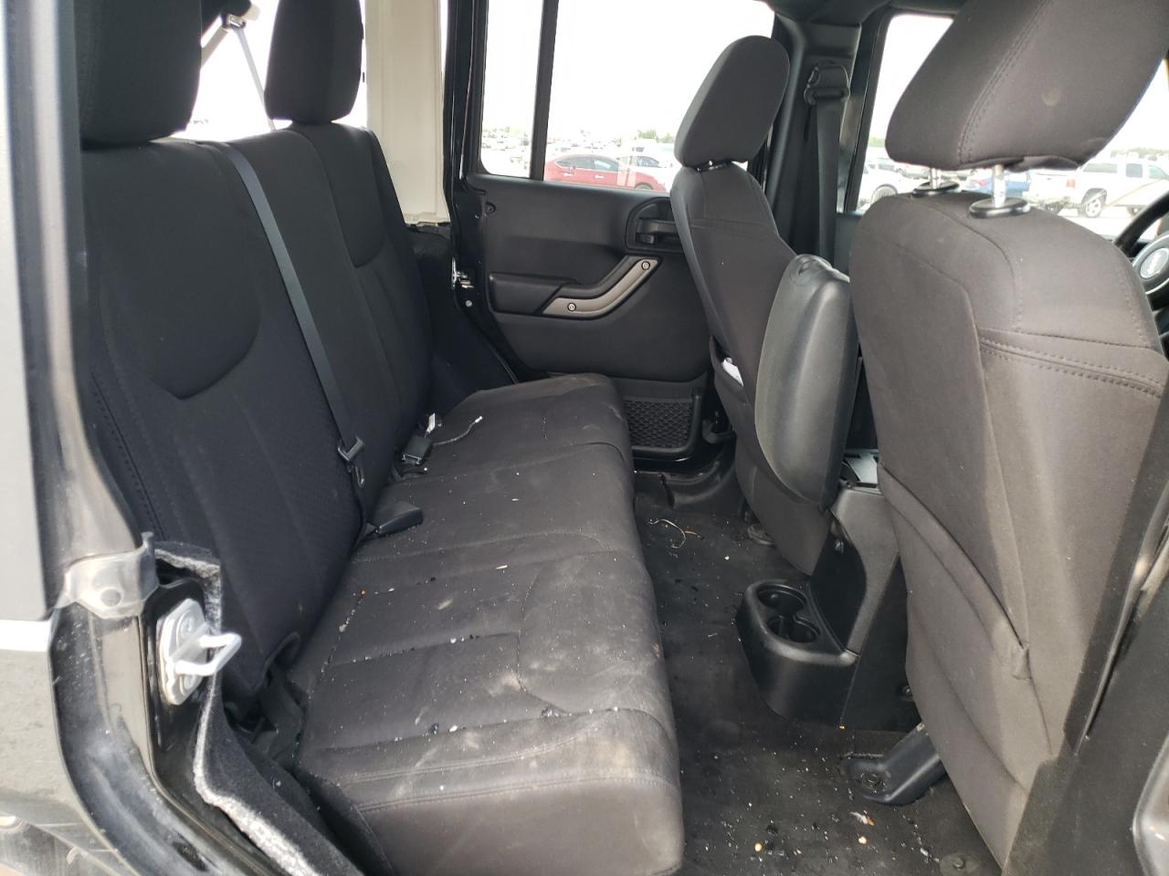 Photo 6 from auction – 2014 JEEP WRANGLER U with VIN 1C4BJWDG2EL151461
