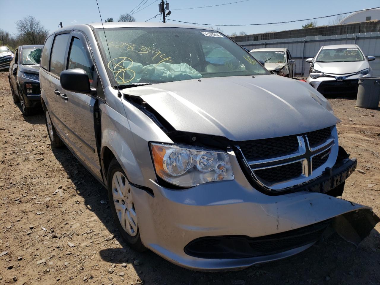DODGE GRAND CARA 2016 with VIN 2C4RDGBG2GR324730 - Photo from auction
