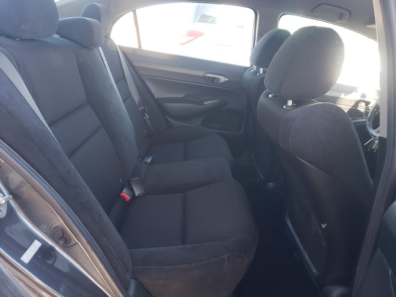 Photo 6 from auction – 2010 HONDA CIVIC LX-S with VIN 19XFA1F60AE080143