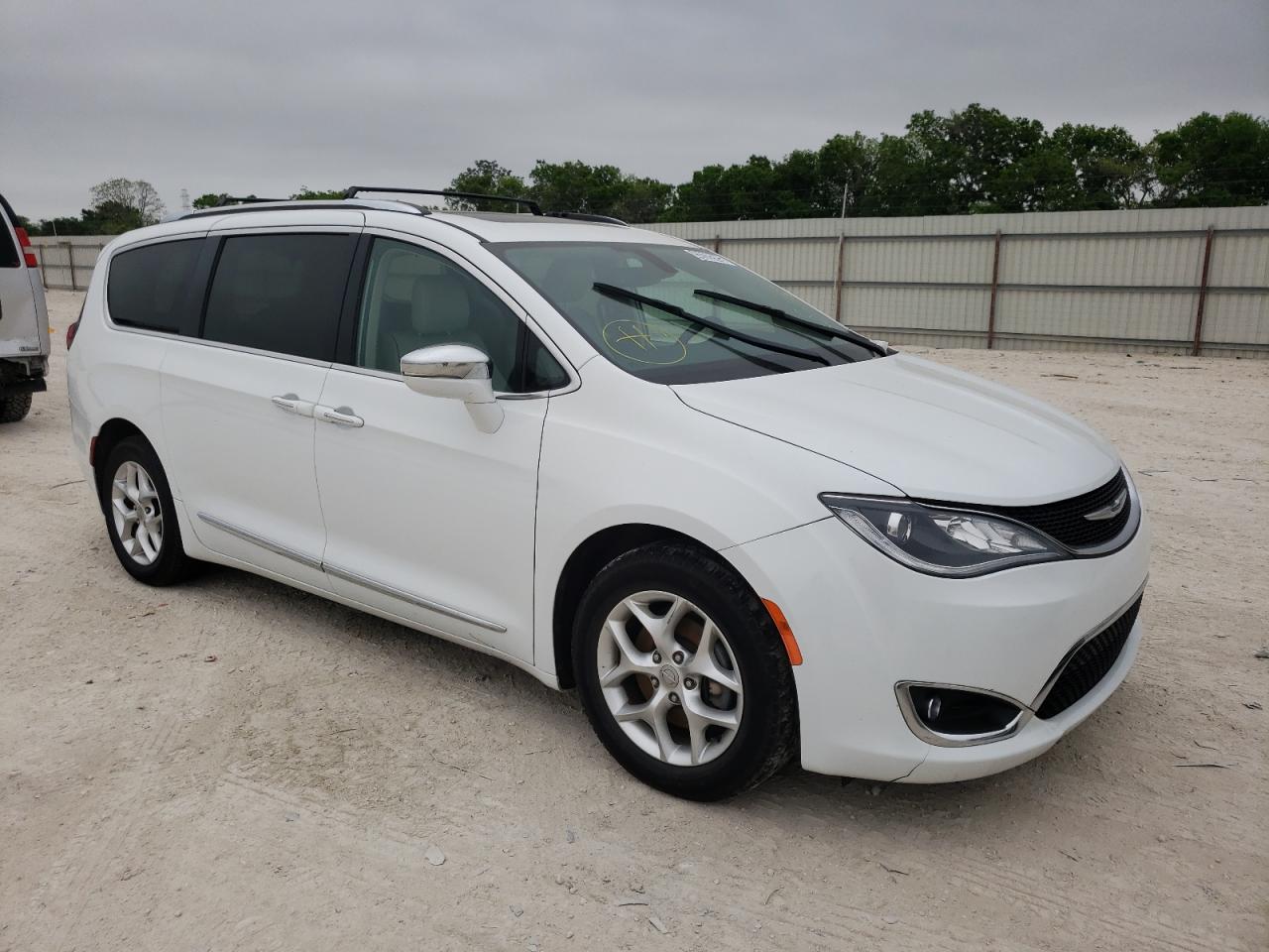 Photo 9 from auction – 2020 CHRYSLER PACIFICA L with VIN 2C4RC1GG9LR156216