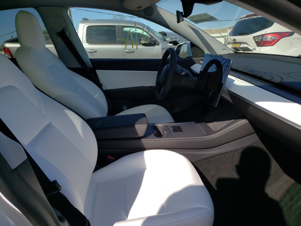 Photo 5 from auction – 2021 TESLA MODEL Y with VIN 5YJYGDEE2MF243679