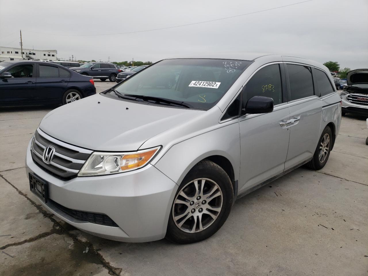 Photo 2 from auction – 2012 HONDA ODYSSEY EX with VIN 5FNRL5H4XCB133907