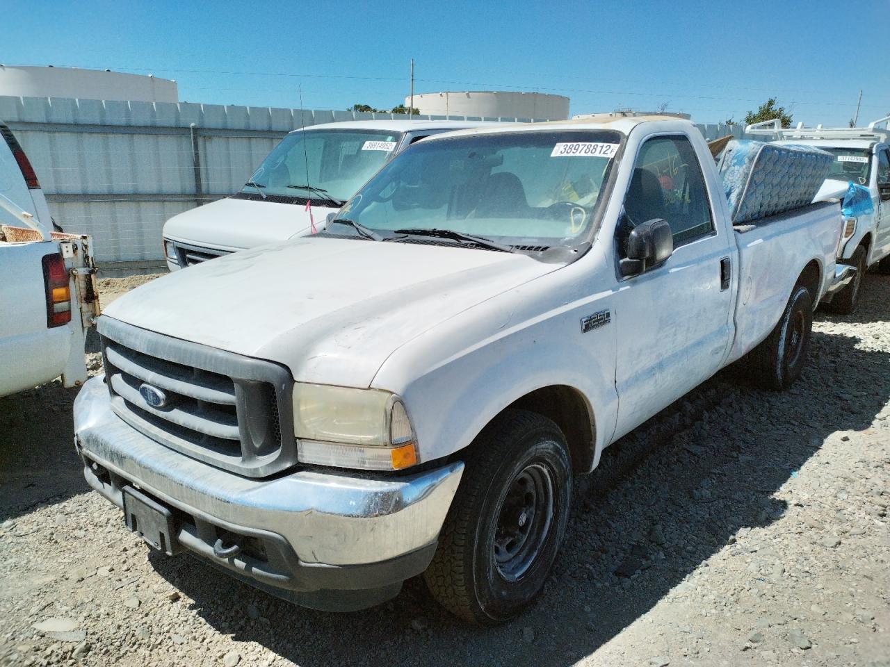 Photo 2 from auction – 2002 FORD F250 SUPER with VIN 1FTNF20L62EA44777