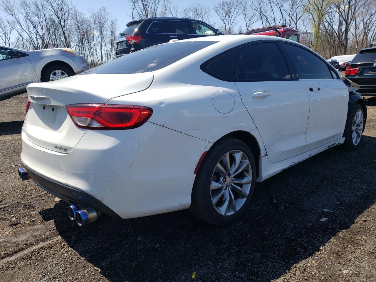Photo 4 from auction – 2015 CHRYSLER 200 S with VIN 1C3CCCBB5FN585081