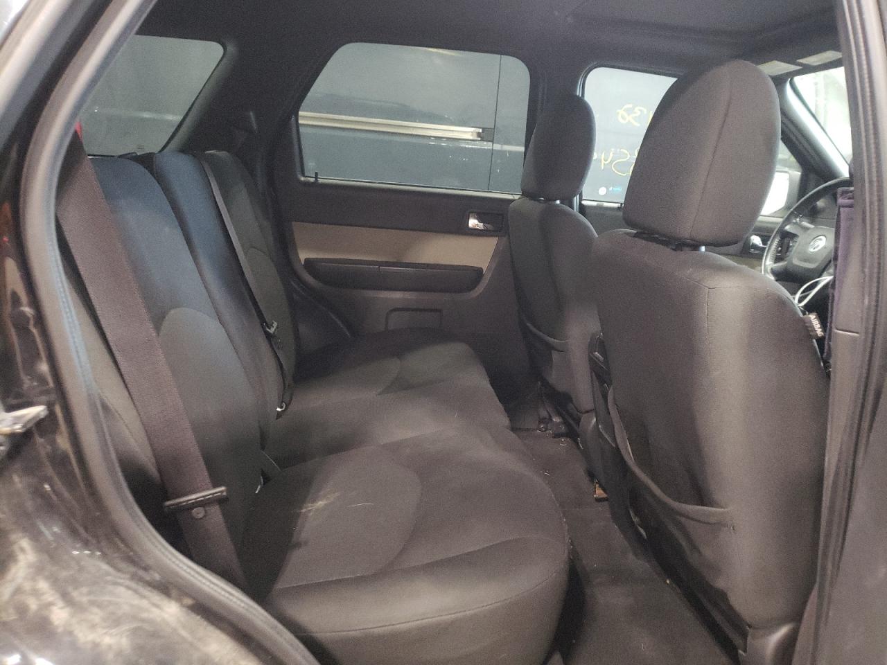 Photo 6 from auction – 2011 MERCURY MARINER with VIN 4M2CN8B78BKJ00713
