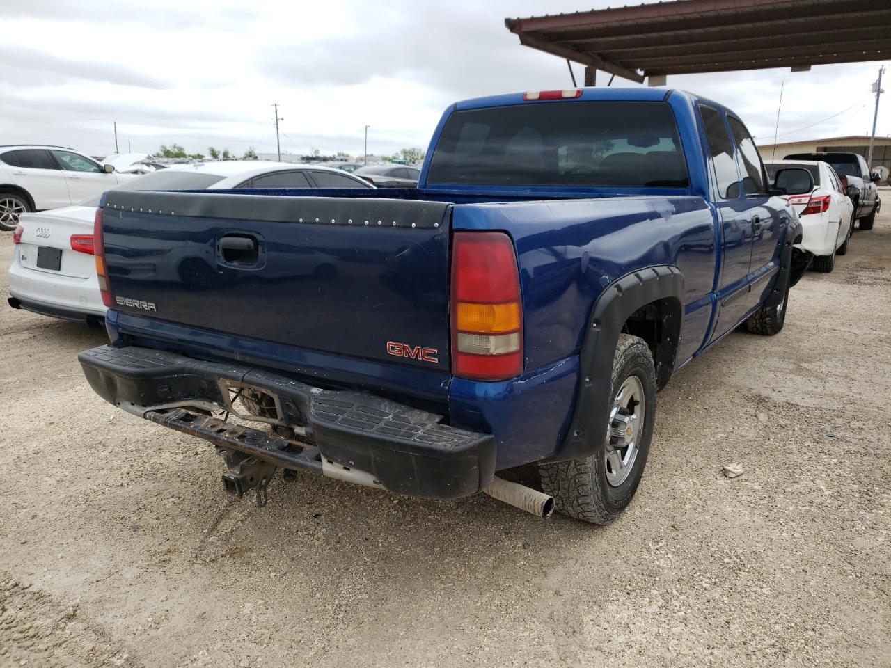 Photo 4 from auction – 2003 GMC NEW SIERRA with VIN 2GTEC19V931190956