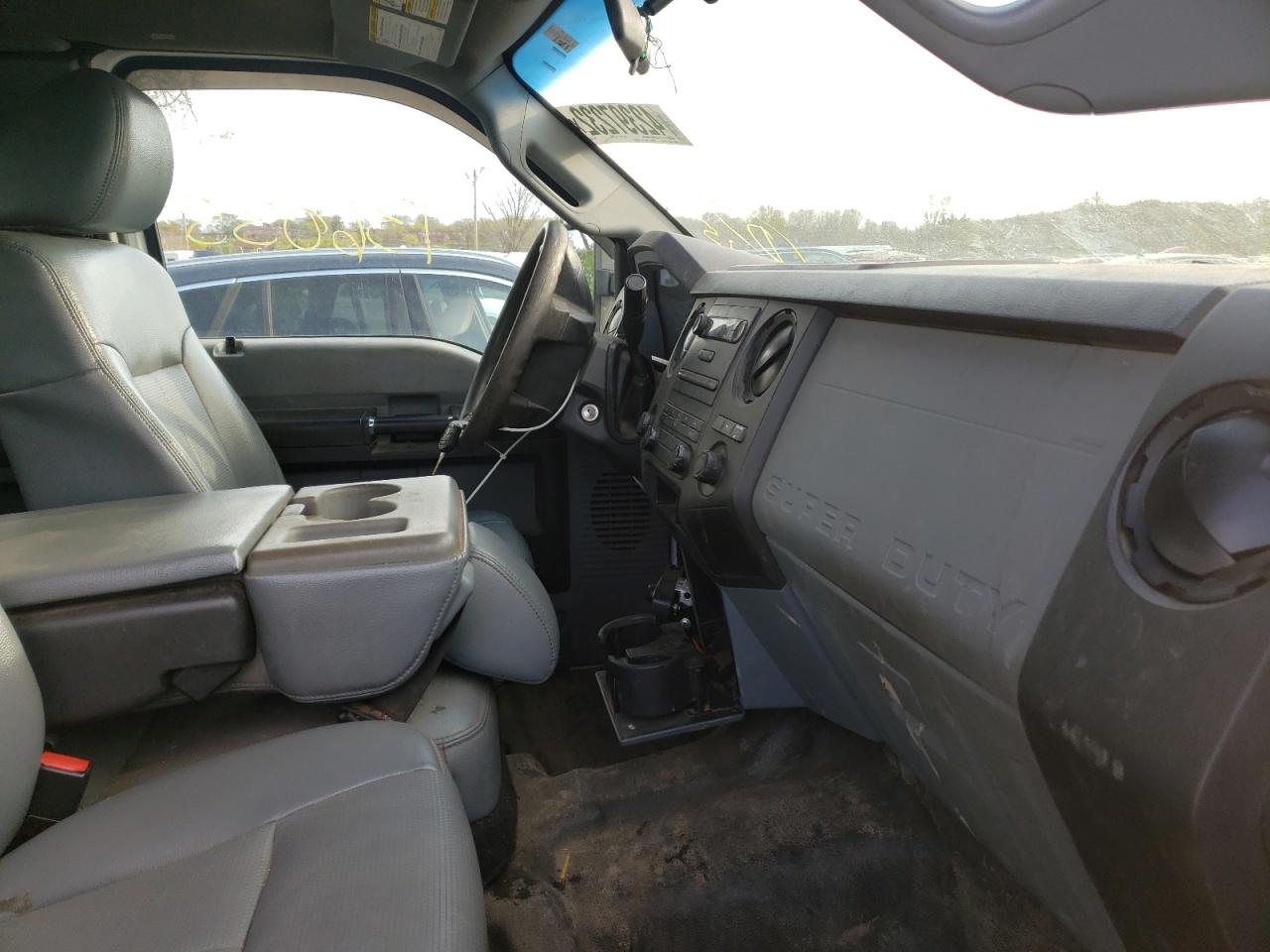 Photo 5 from auction – 2015 FORD F250 SUPER with VIN 1FT7X2B68FED04115