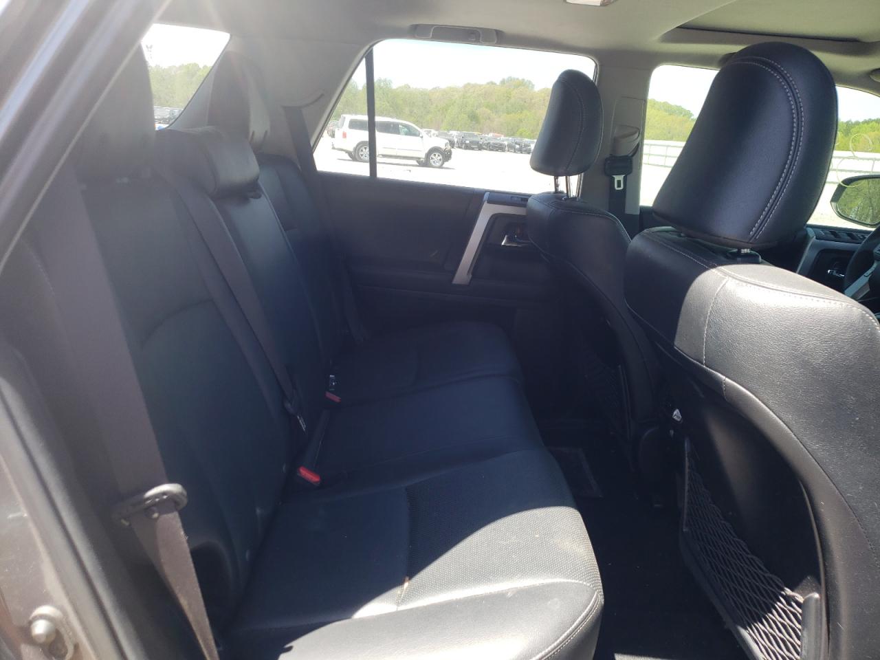 Photo 6 from auction – 2020 TOYOTA 4RUNNER SR with VIN JTEZU5JR3L5222346
