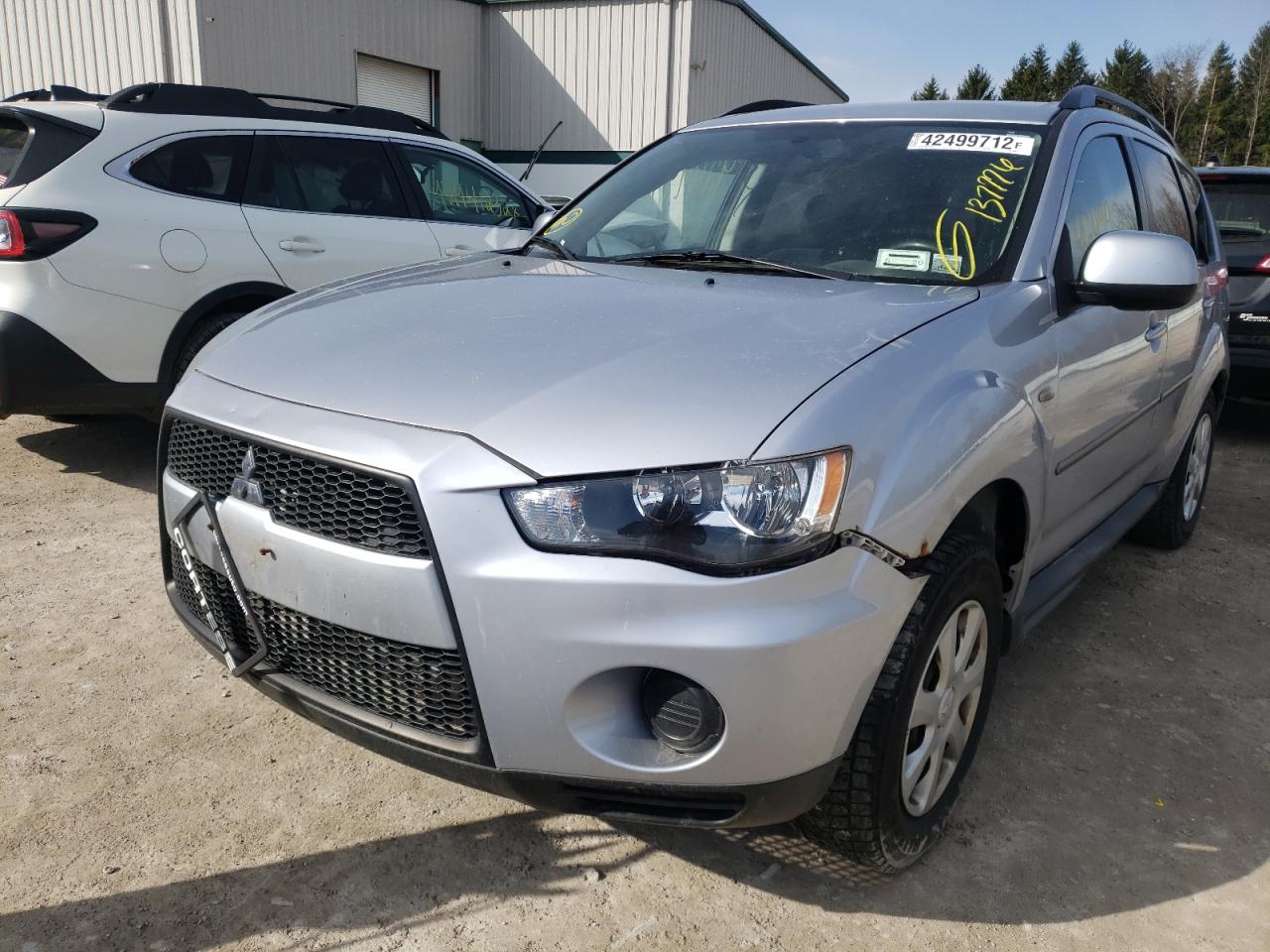 Photo 2 from auction – 2012 MITSUBISHI OUTLANDER with VIN JA4AS2AW7CU000677