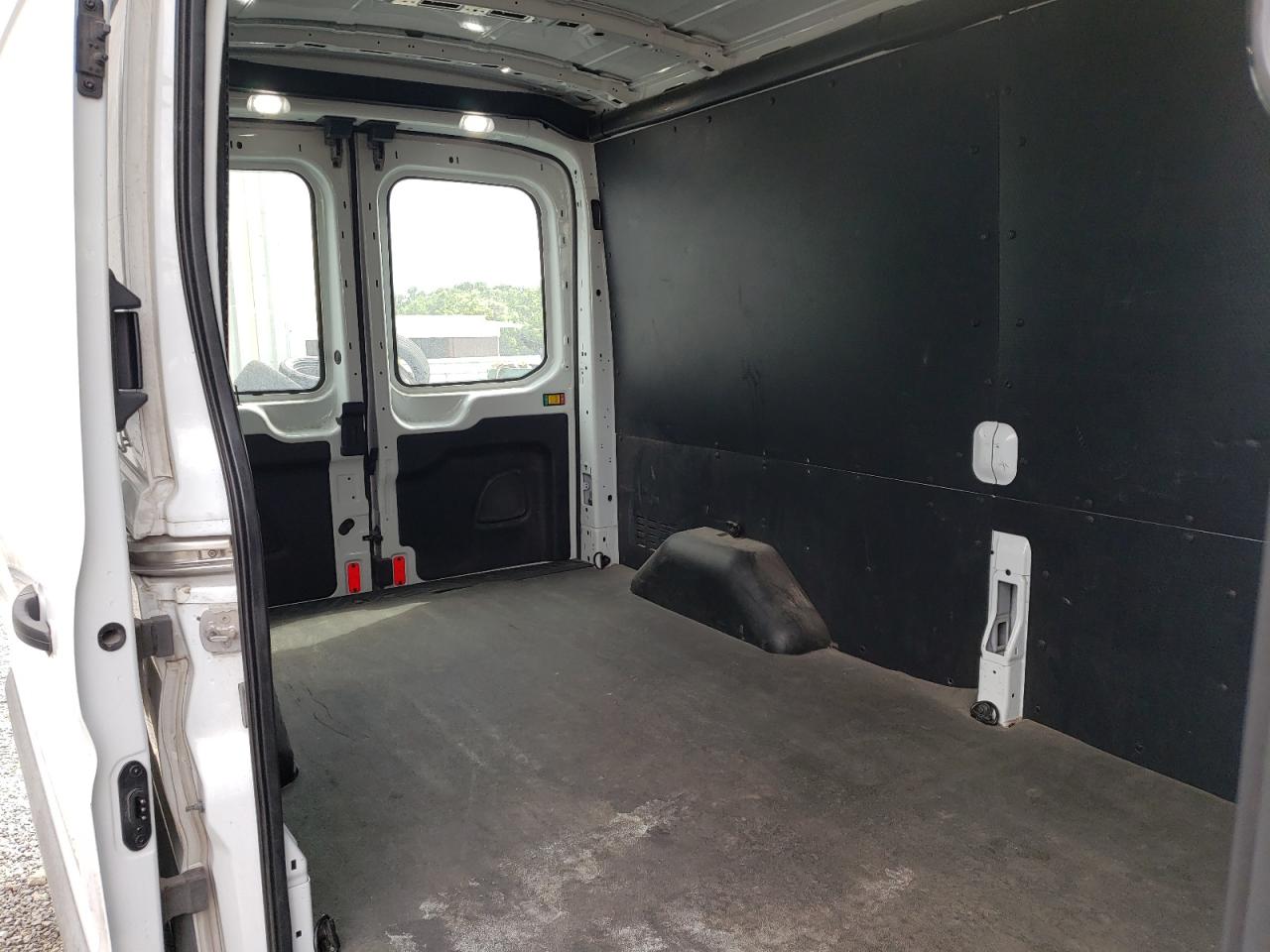 Photo 6 from auction – 2020 FORD TRANSIT T- with VIN 1FTBR1C86LKA51260