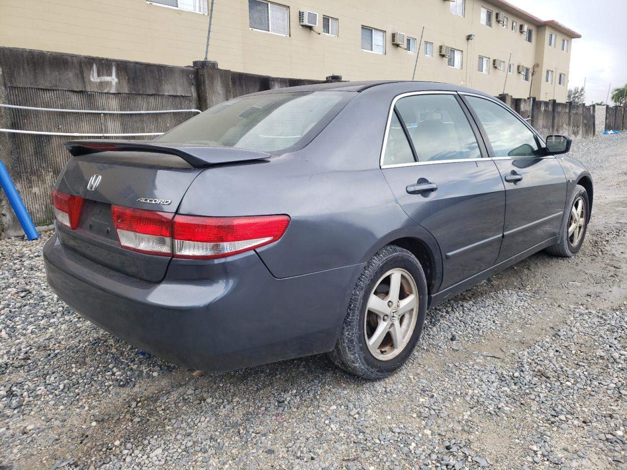 Photo 4 from auction – 2004 HONDA ACCORD EX with VIN 1HGCM56604A034113