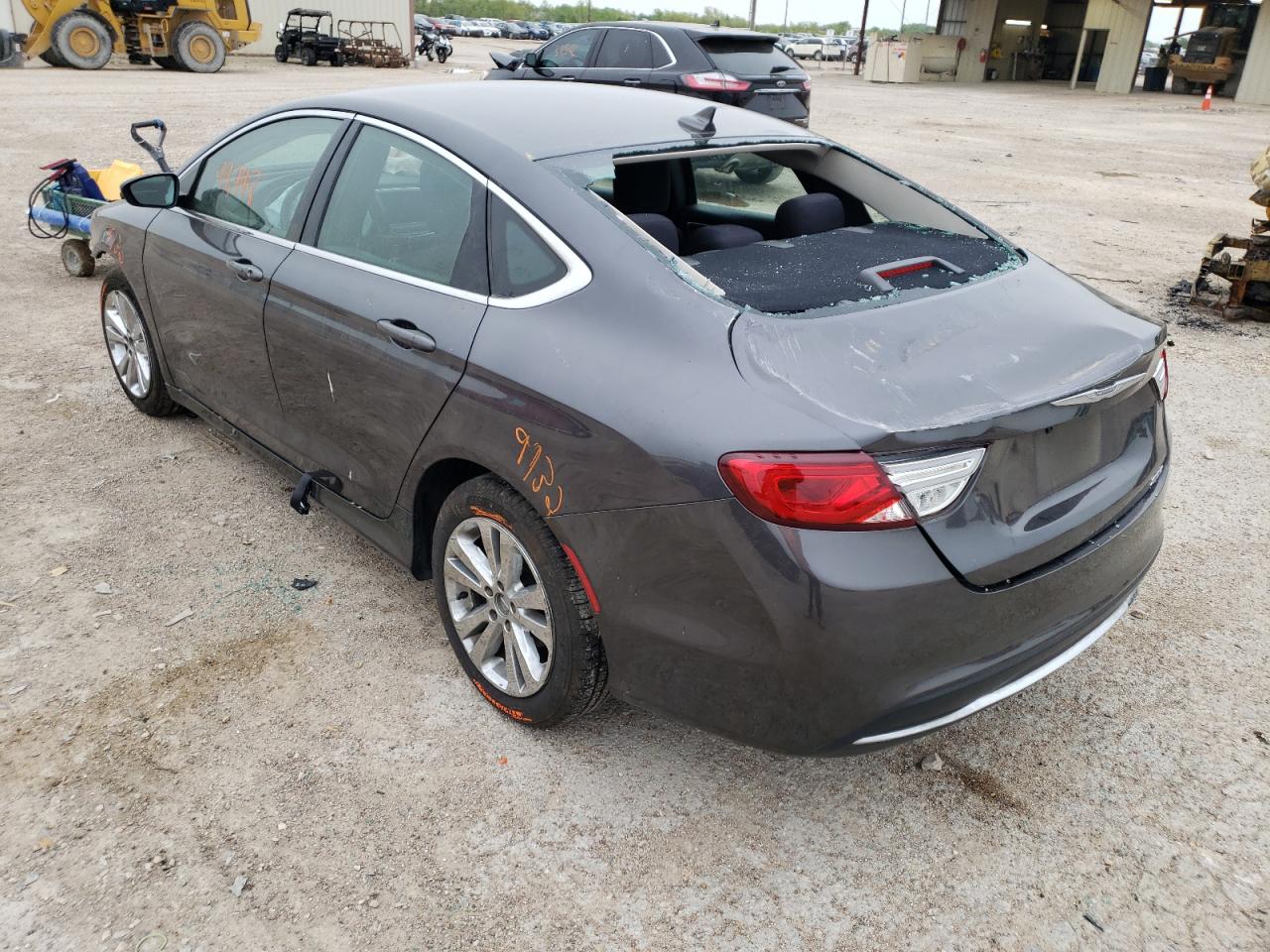 Photo 3 from auction – 2015 CHRYSLER 200 LIMITE with VIN 1C3CCCAB3FN731124