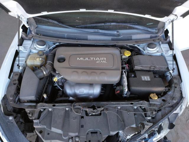 Photo 7 from auction – 2015 CHRYSLER 200 LIMITE with VIN 1C3CCCAB1FN721420