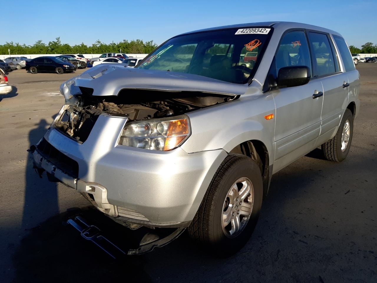 Photo 2 from auction – 2007 HONDA PILOT LX with VIN 5FNYF28177B026777