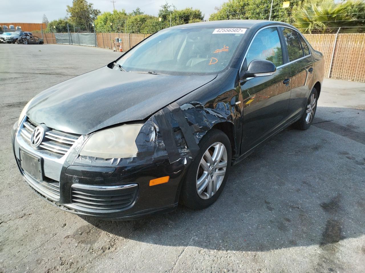 Photo 2 from auction – 2007 VOLKSWAGEN JETTA WOLF with VIN 3VWEF71K97M147791