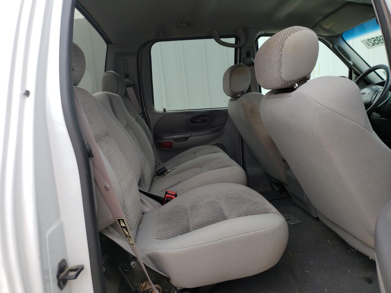 Photo 6 from auction – 2002 FORD F150 SUPER with VIN 1FTRW07L92KC55761