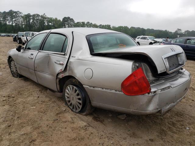 Photo 3 from auction – 2003 LINCOLN TOWN CAR E with VIN 1LNHM81W53Y633748