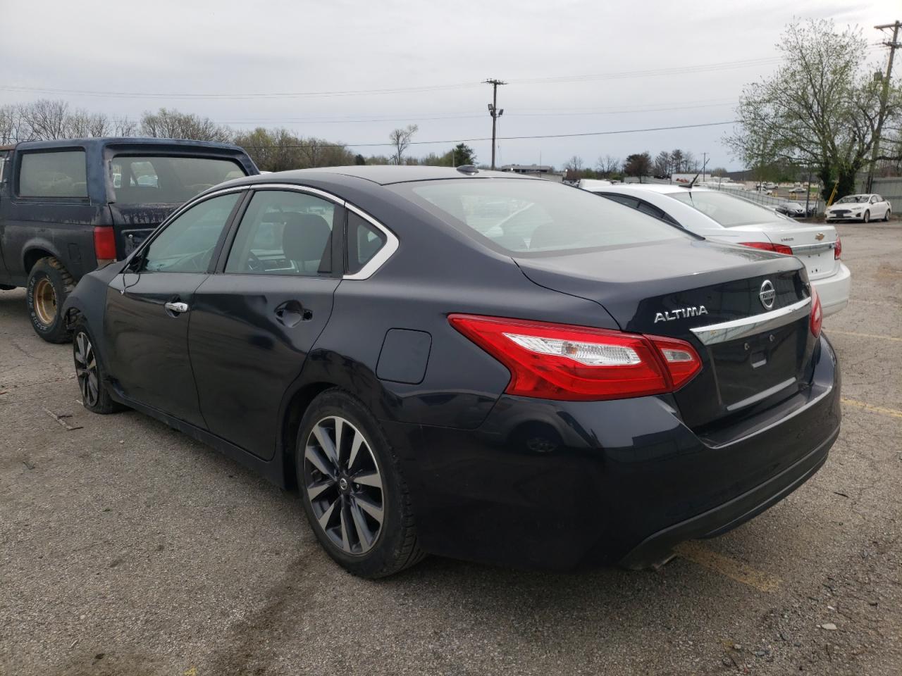 Photo 3 from auction – 2017 NISSAN ALTIMA 2.5 with VIN 1N4AL3AP2HC249523