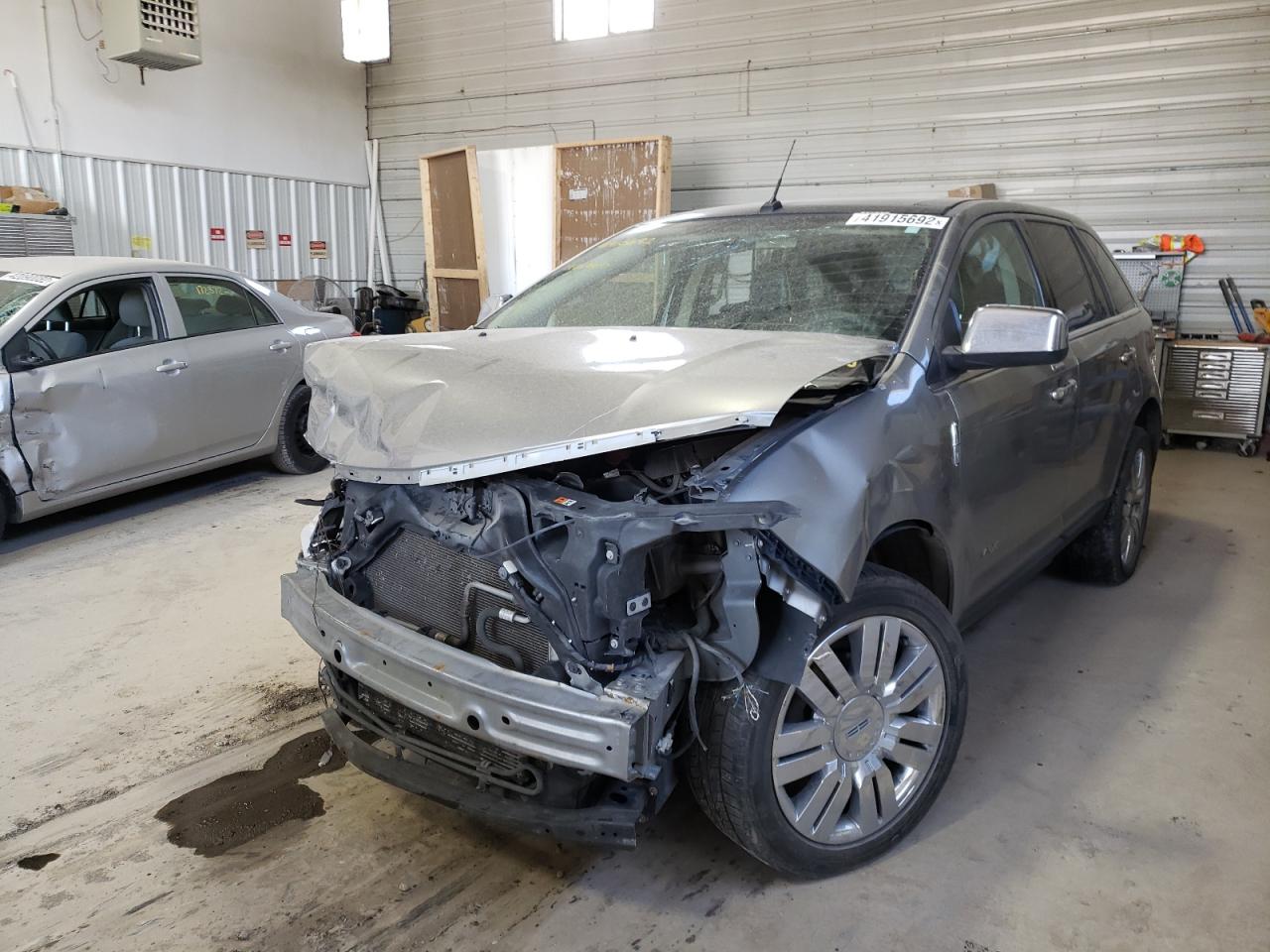 Photo 2 from auction – 2008 LINCOLN MKX with VIN 2LMDU88C08BJ32267