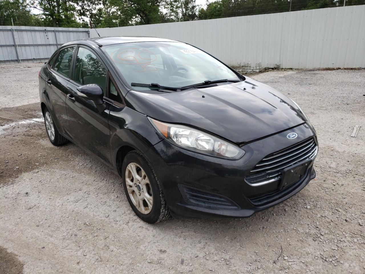 FORD FIESTA SE 2014 with VIN 3FADP4BJXEM211372 - Photo from auction