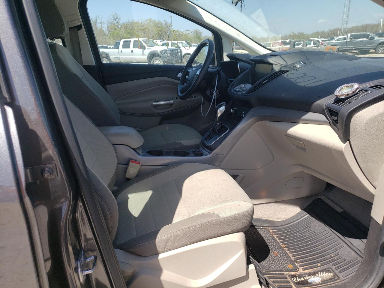Photo 5 from auction – 2015 FORD C-MAX SE with VIN 1FADP5AU0FL100527