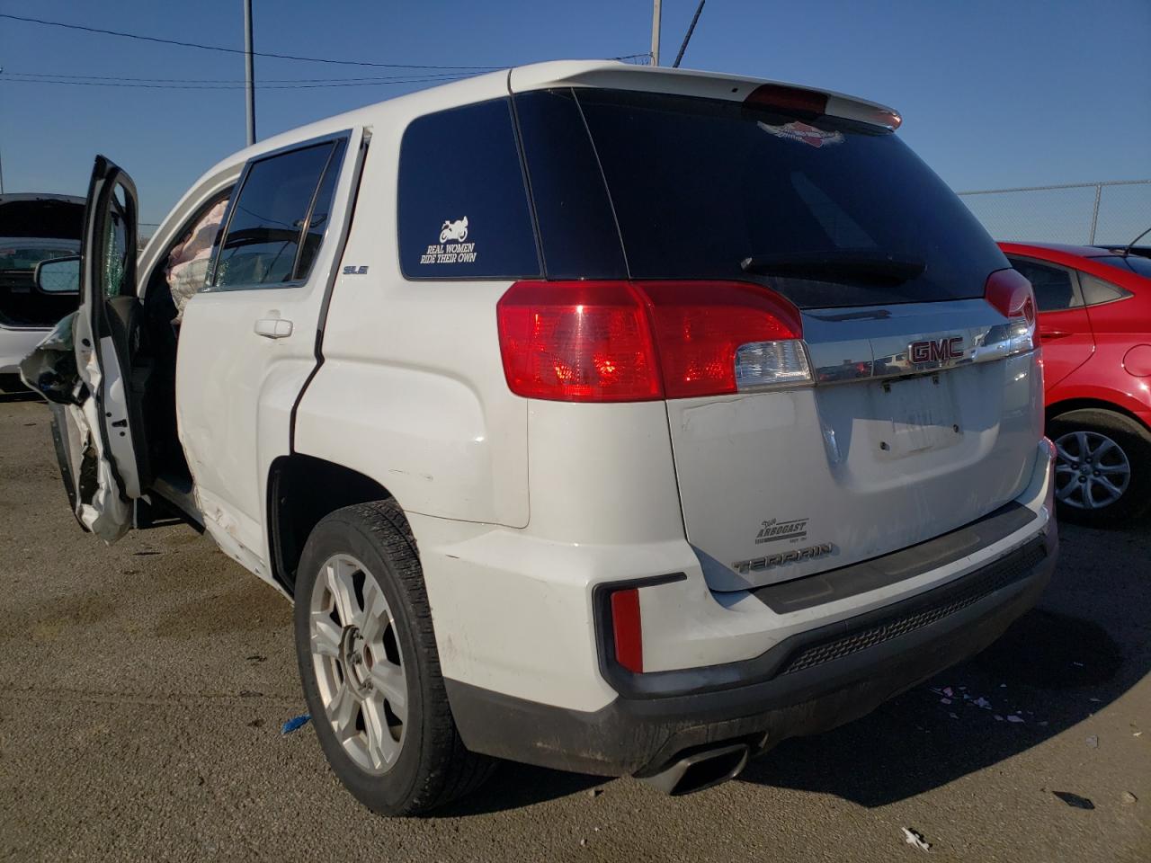 Photo 3 from auction – 2017 GMC TERRAIN SL with VIN 2GKALMEKXH6172430