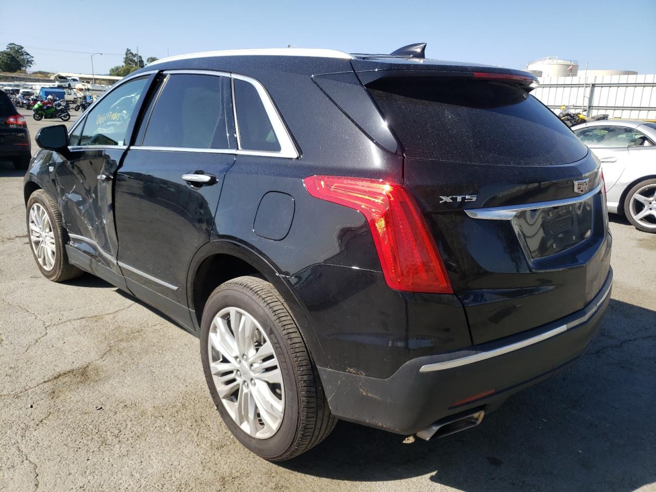 Photo 3 from auction – 2018 CADILLAC XT5 PREMIU with VIN 1GYKNERS3JZ229811