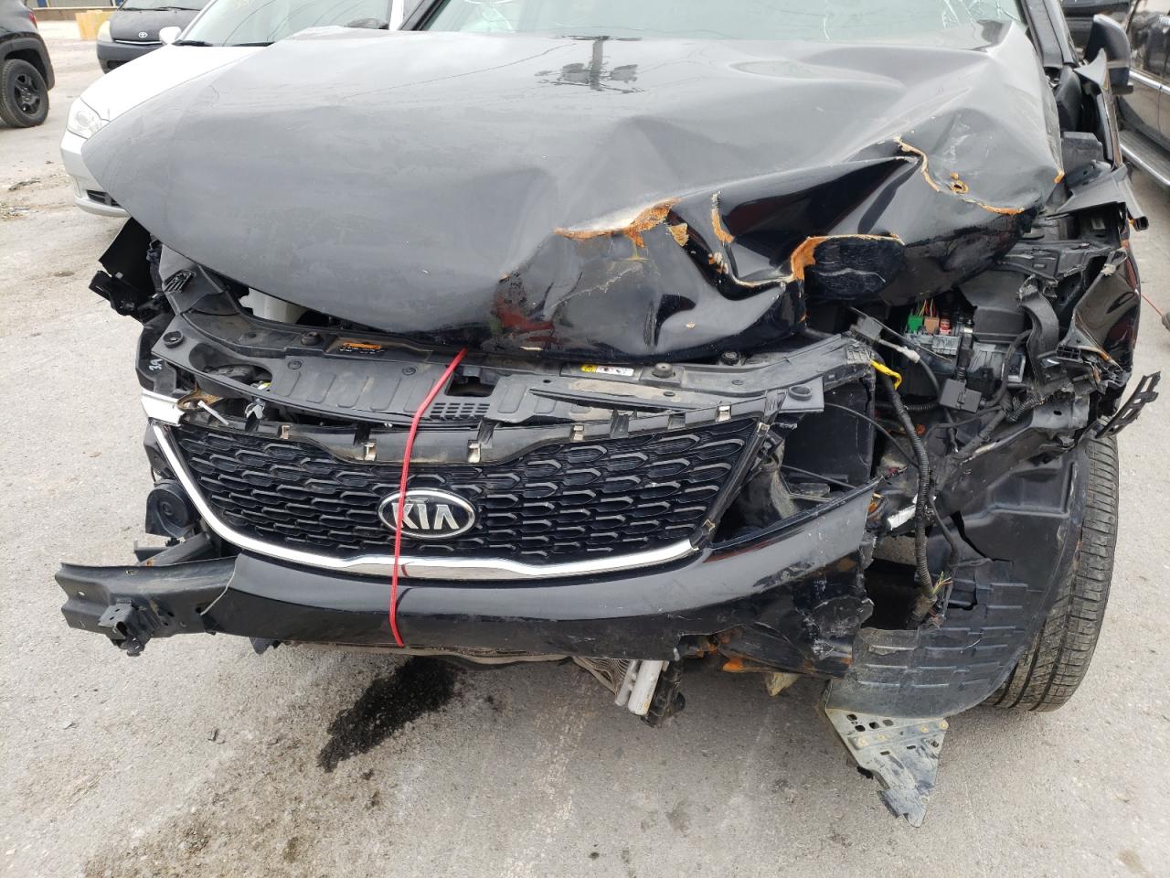 Photo 9 from auction – 2015 KIA SORENTO EX with VIN 5XYKU4A77FG655355