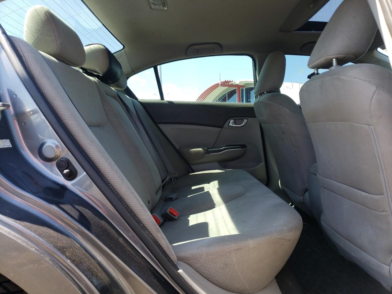 Foto 6 de la subasta – 2012 HONDA CIVIC EX con VIN 2HGFB2F81CH301004