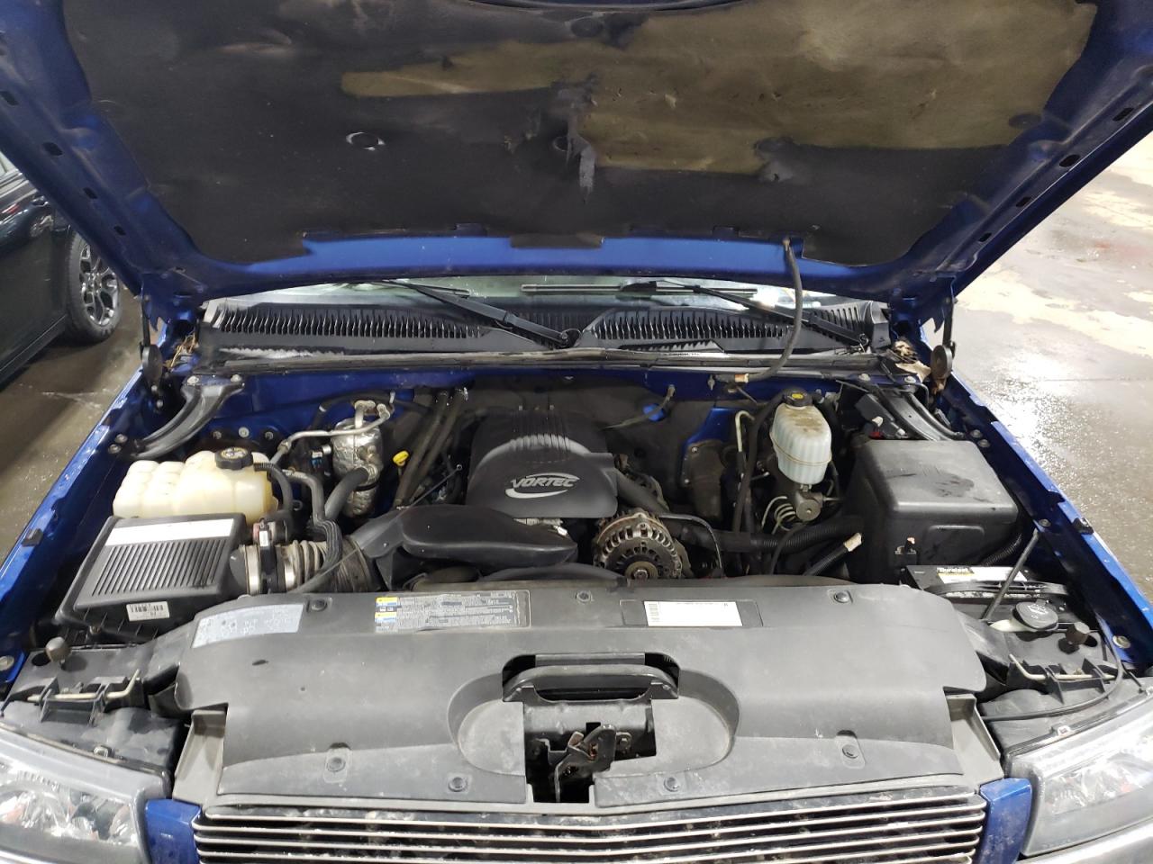 Photo 7 from auction – 2004 CHEVROLET SILVERADO with VIN 1GCHK23U04F123131