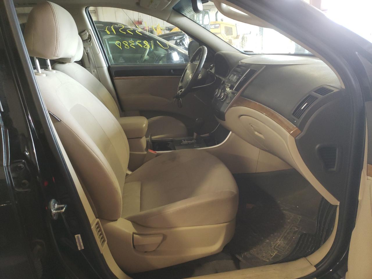 Photo 5 from auction – 2012 HYUNDAI VERACRUZ G with VIN KM8NU4CC3CU201049