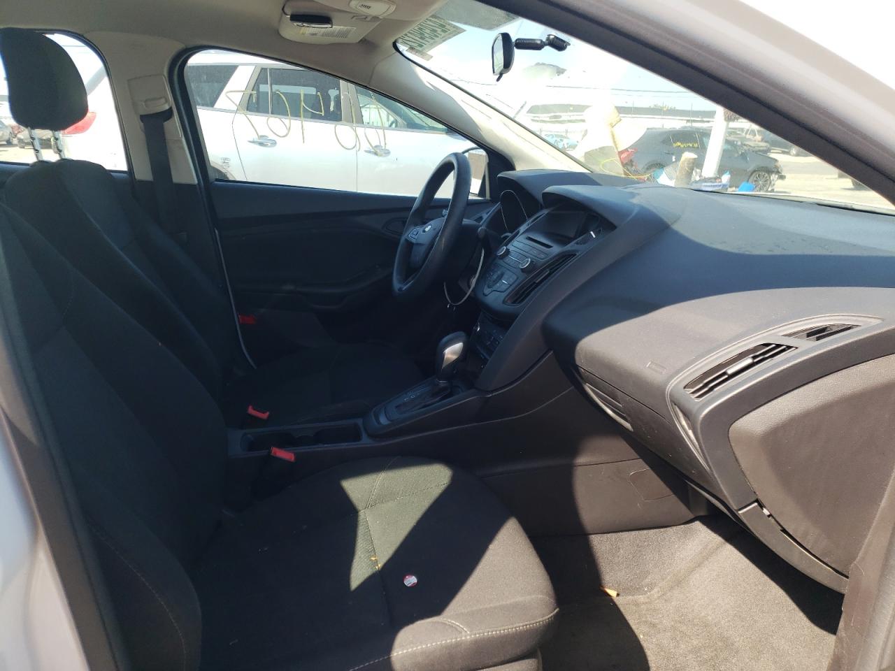 Photo 5 from auction – 2017 FORD FOCUS S with VIN 1FADP3E29HL223470