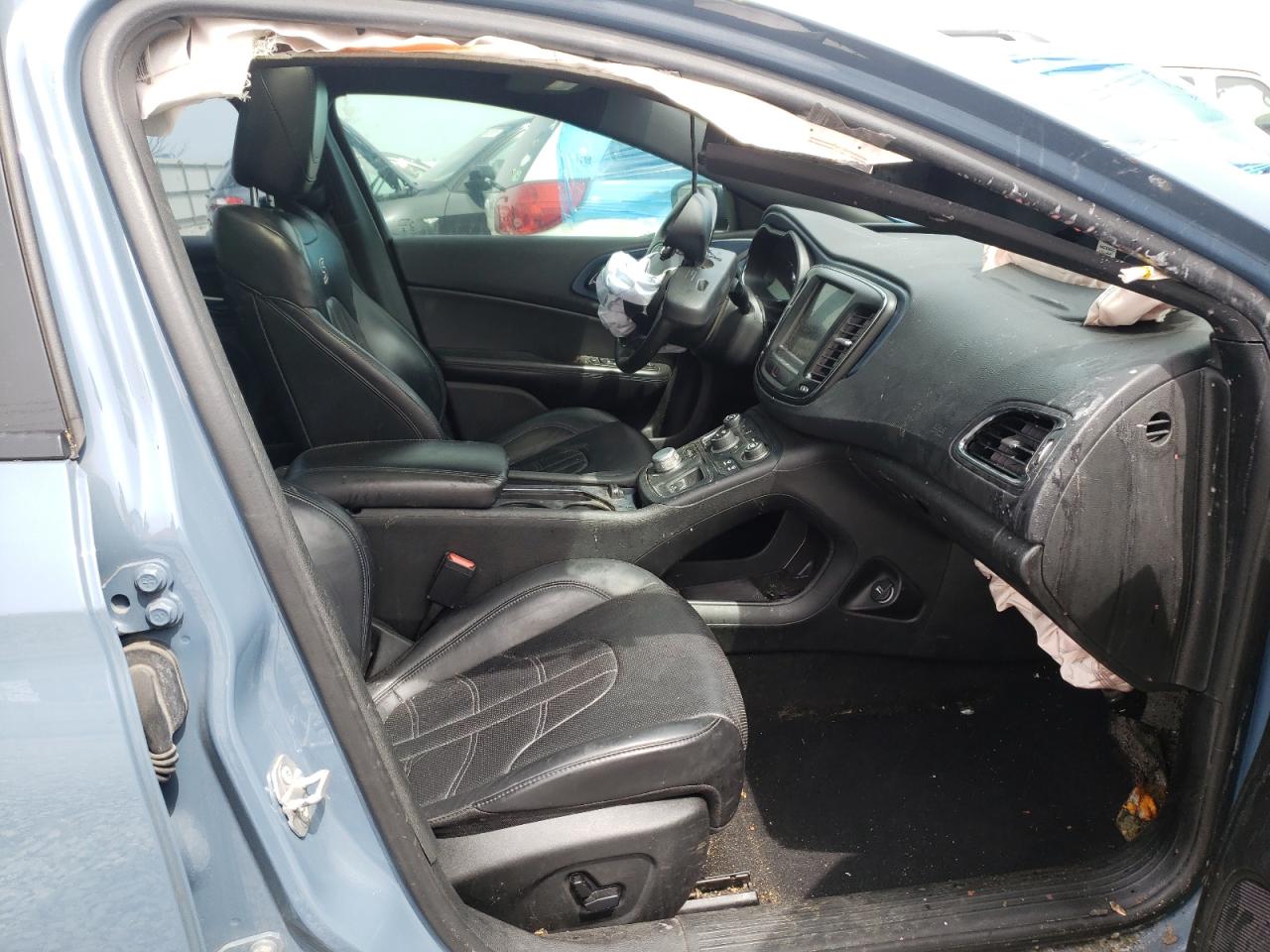 Photo 5 from auction – 2015 CHRYSLER 200 S with VIN 1C3CCCDG1FN589637