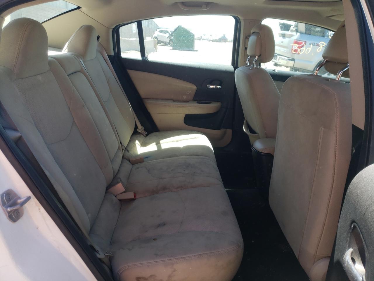 Photo 6 from auction – 2012 CHRYSLER 200 LIMITE with VIN 1C3CCBCG2CN197788