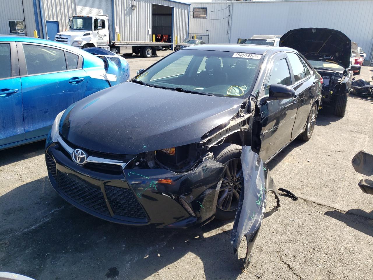 Photo 2 from auction – 2017 TOYOTA CAMRY LE with VIN 4T1BF1FK8HU799337