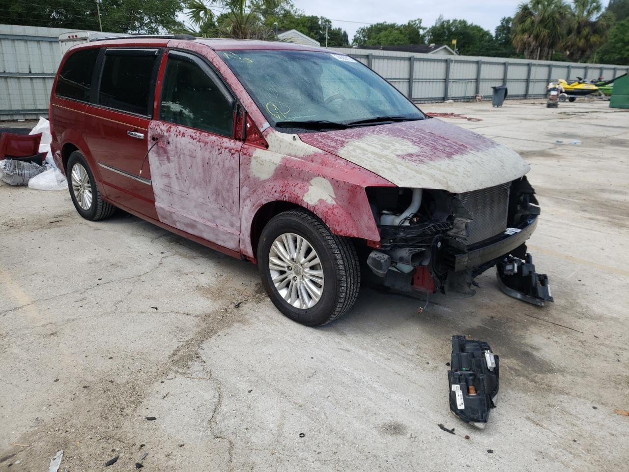 CHRYSLER TOWN & COU 2013 with VIN 2C4RC1GG8DR757974 - Photo from auction