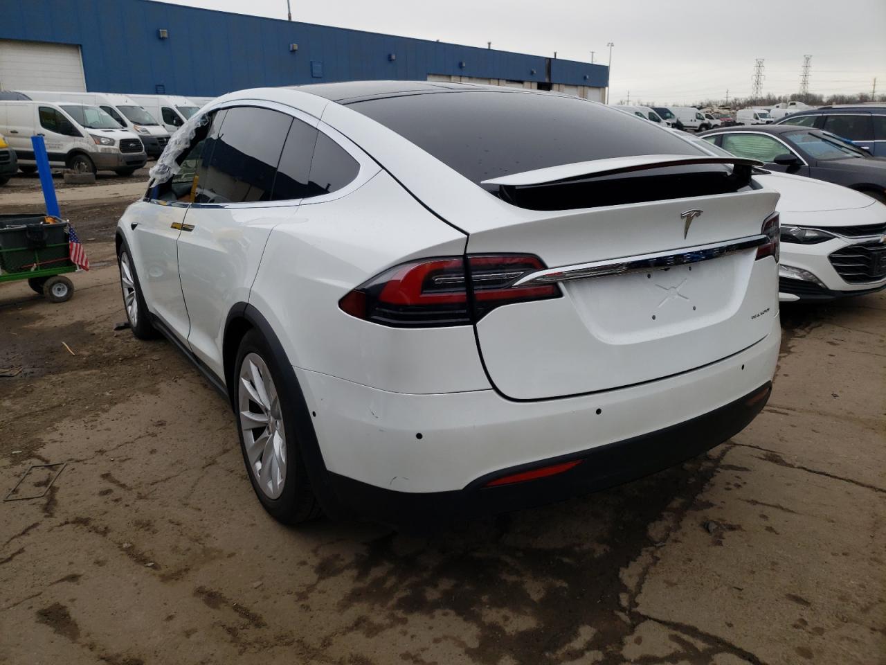 Photo 3 from auction – 2020 TESLA MODEL X with VIN 5YJXCBE21LF227876