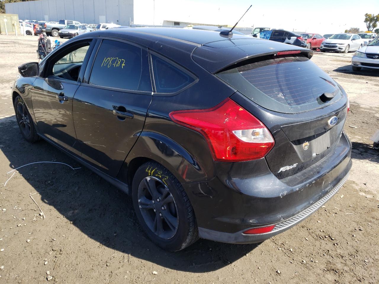 Photo 3 from auction – 2013 FORD FOCUS SE with VIN 1FADP3K2XDL340912