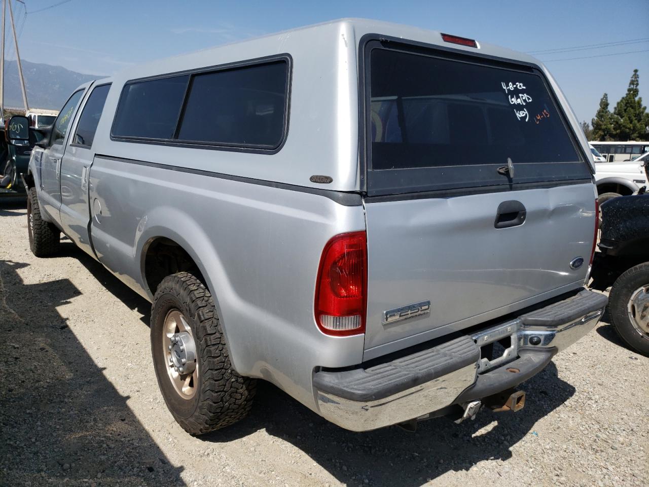 Photo 3 from auction – 2005 FORD F250 SUPER with VIN 1FTSW21P85EA54915